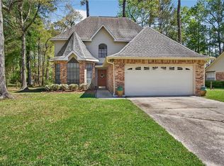 609 Red Oak Dr, Mandeville, LA 70471