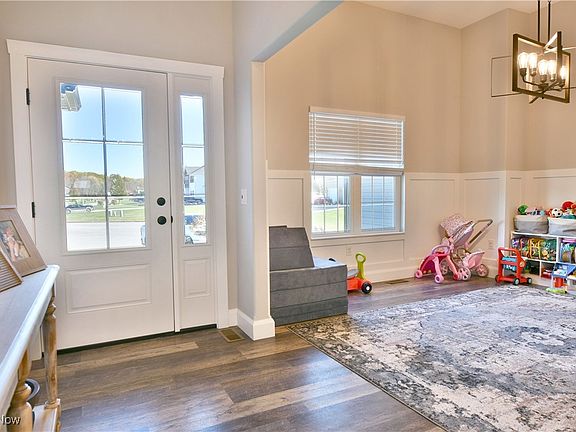 5th image of 150 Cedars Dr