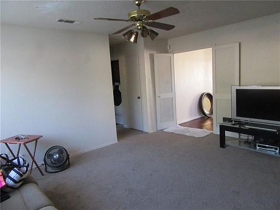 2nd image of 6924 Cedar Knoll Dr