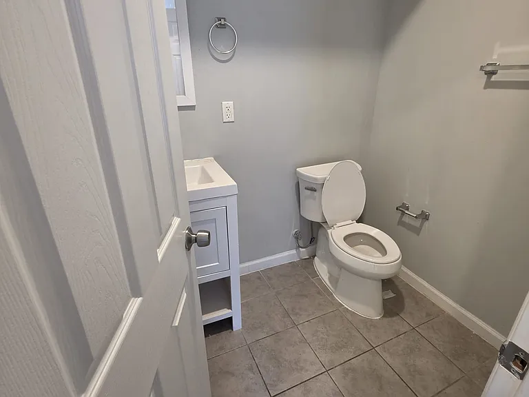 78-80 12th Ave #4 — Photo 9