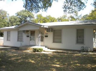 705 Winnie, Fort Worth, TX 76112