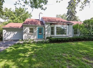 54 Bonnie Ln, Clarendon Hills, IL 60514