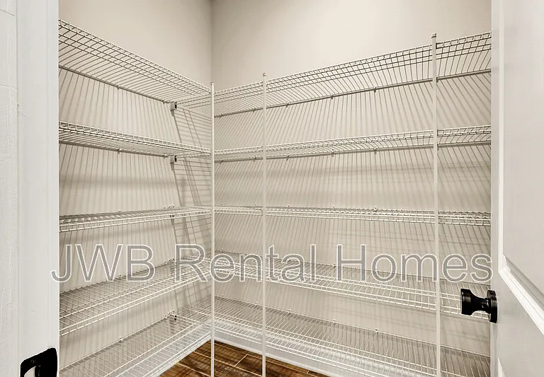 218 E 2nd St — Photo 13