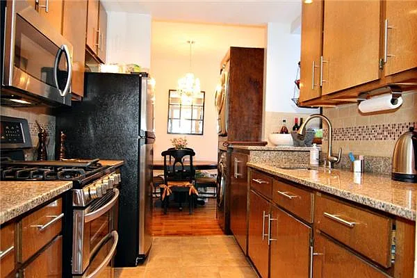 Sold by Kian Realty | media 20