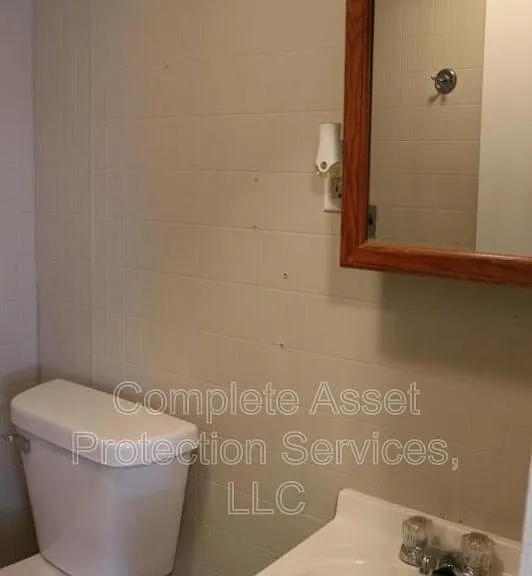 307 Washington St — Photo 8