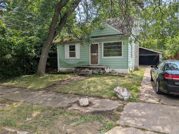 17224 Waveney St, Detroit, MI 48224