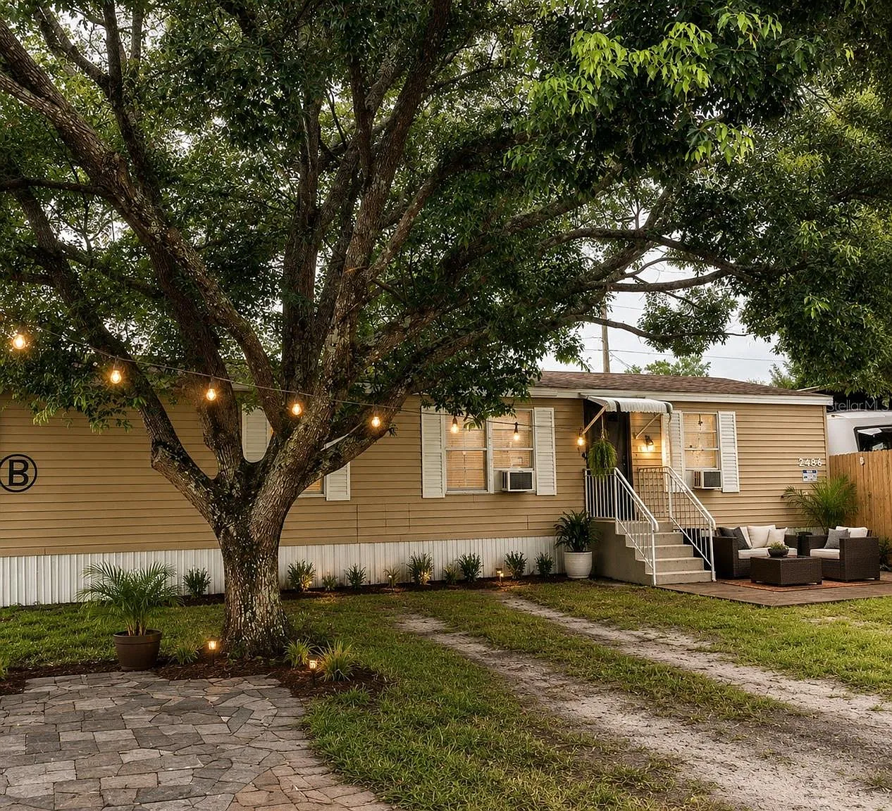 2 bed, 1152 sqft, $1,895 — Photo 2