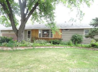 2517 Mayer Ln N, Maplewood, MN 55119
