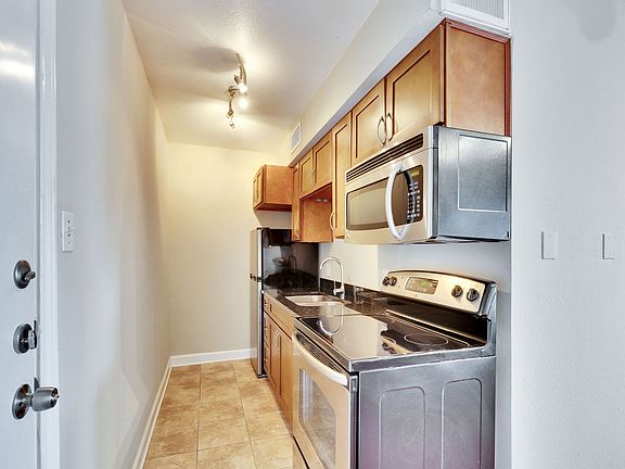 4th image of 2020 S Congress Ave APT 1316
