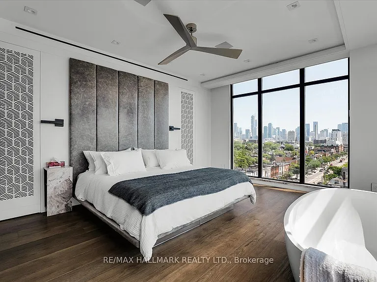 301 Markham St #Penthouse 805 — Photo 25
