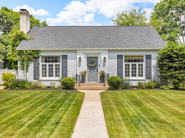 720 Crescent Rd, Jackson, MI 49203