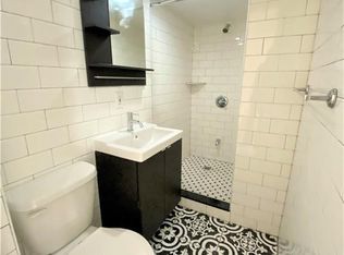 35 Madison St #1R, New York, NY 10038