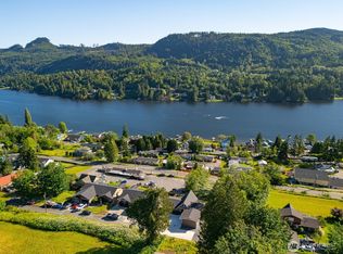 18158 Freedom Ln, Mount Vernon, WA 98274