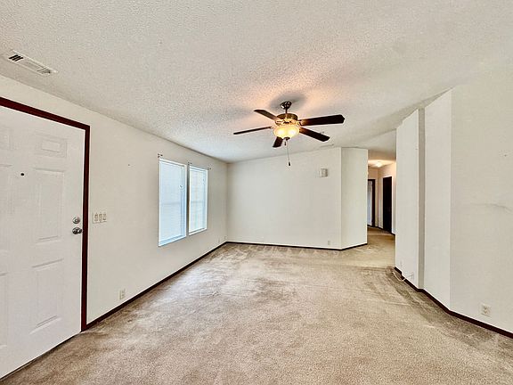 3rd image of 829 High St