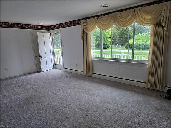 4th image of 1975 Marshall Ln