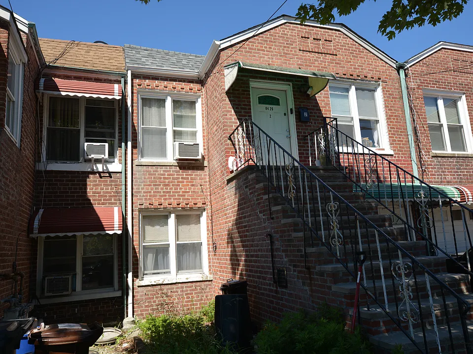 Building Photo 3