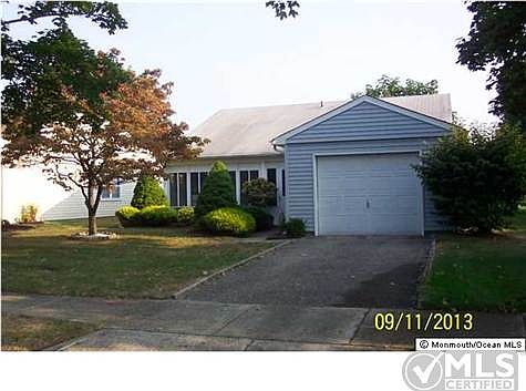 2nd image of 50 Buckingham Dr