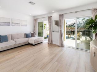 2340 Caringa Way UNIT B, Carlsbad, CA 92009