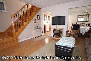 3rd image of 391 Pelton Ave
