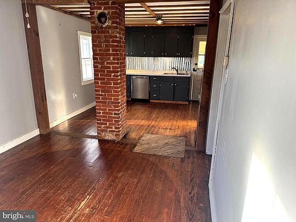 4th image of 136 Shady Creek Rd