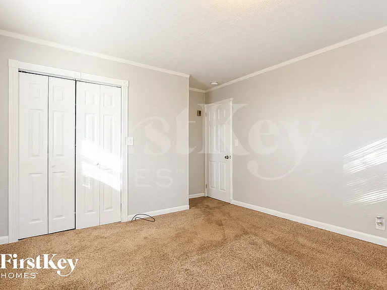 203 Caddy Ave — Photo 8