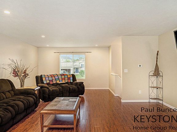 4th image of 428 Greenview Dr