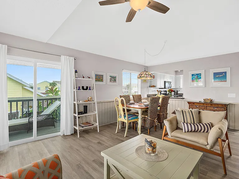 611 Ocean Marina Dr #611 — Photo 9