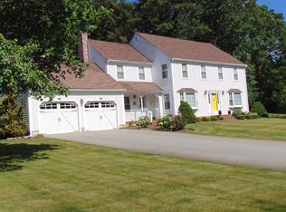 40 Wilder Ln, Hanover, MA 02339