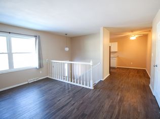 2006 10th St #B, Coralville, IA 52241
