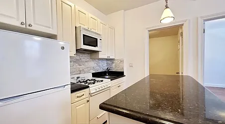Rented by CitySites Real Estate Group