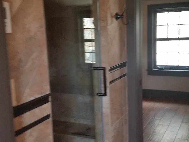 231 Horn St — Photo 6