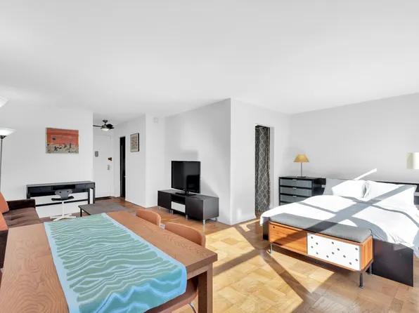 185 West End Avenue image 1 of 6