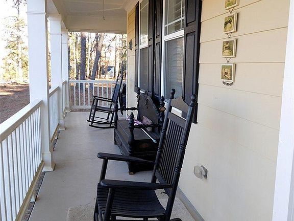 3rd image of 77 Garden Oaks Dr