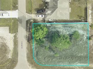 529 Lillon Ave S, Lehigh Acres, FL 33974