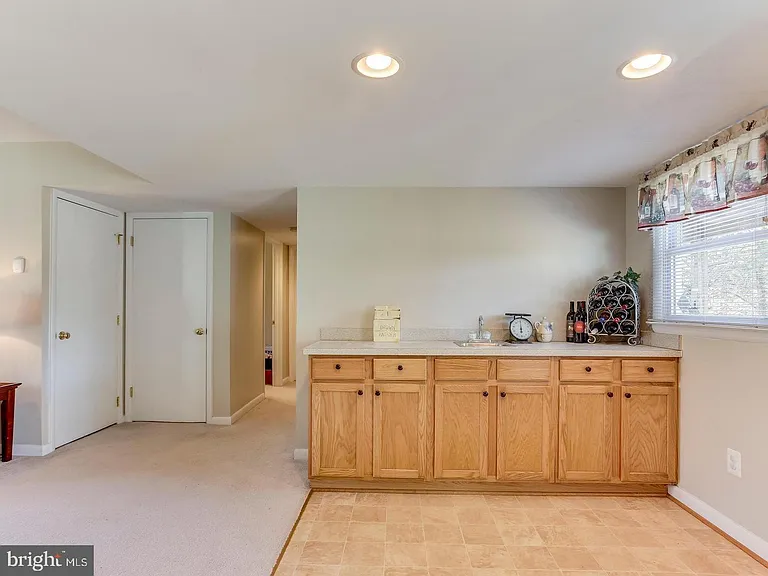 7224 Princess Anne Ct — Photo 17