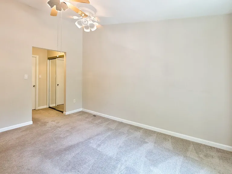 16 Casino Ct — Photo 23