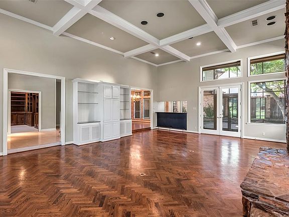 2nd image of 7520 Glen Albens Cir