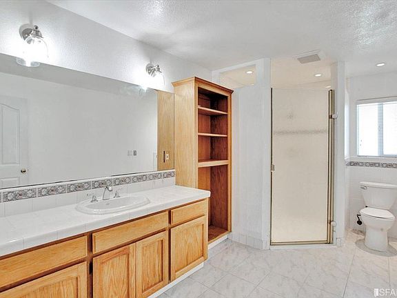 4th image of 3014 McKinley Dr