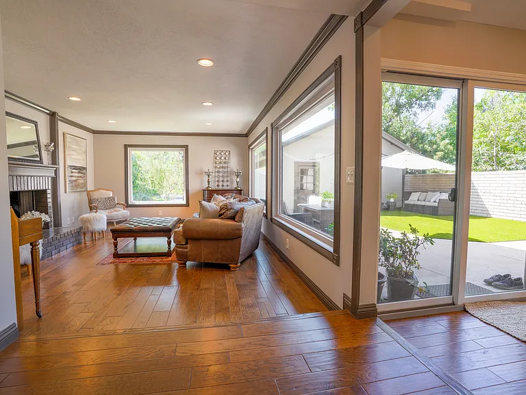 30 Almond Tree Ln — Photo 9