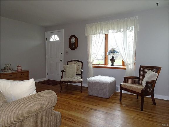 3rd image of 100 Clearview Dr