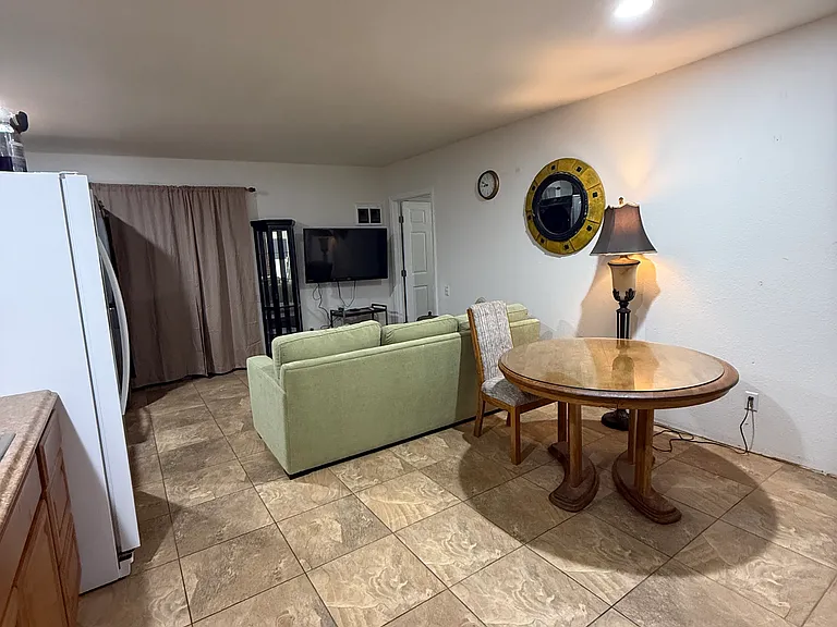 1531 Burgundy Rd — Photo 10