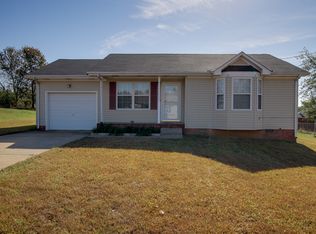 966 Van Buren Ave, Oak Grove, KY 42262