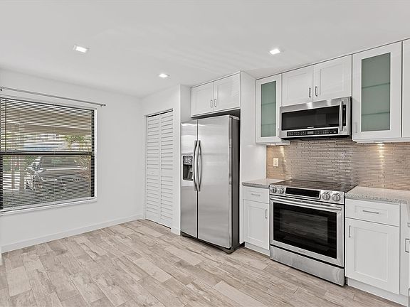 5th image of 1629 Riverview Road #120