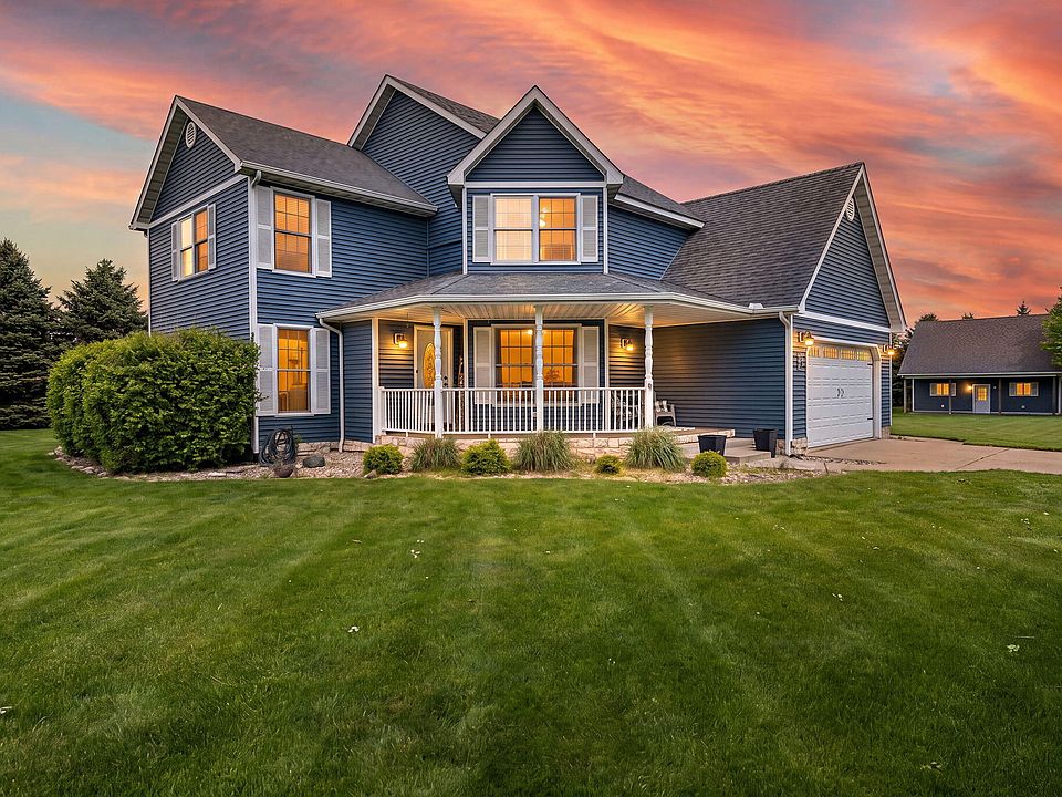 1st image of 403 Creekwood Dr