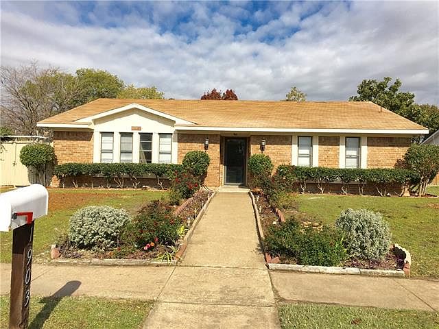 1st image of 1903 Trailridge Dr