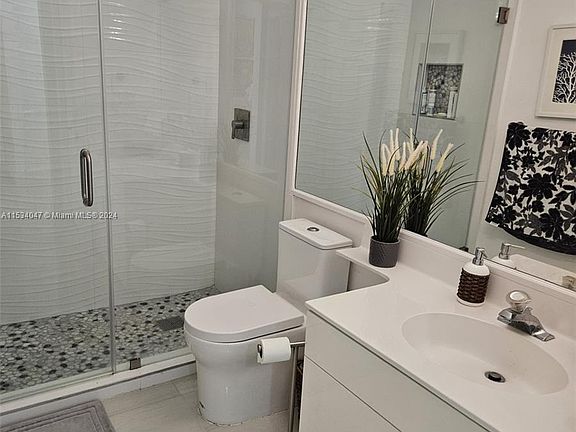 4th image of 11231 NW 73rd Ter #11231