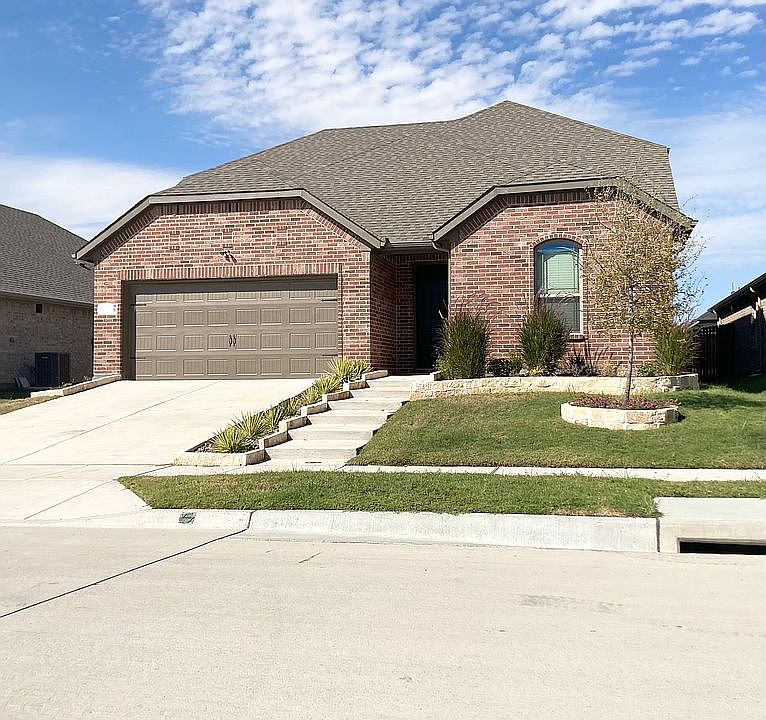 1st image of 3206R Feller Ln