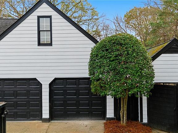 2nd image of 1044 Little Willeo Rd