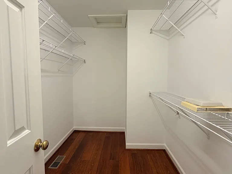 351 S Cherry St — Photo 33