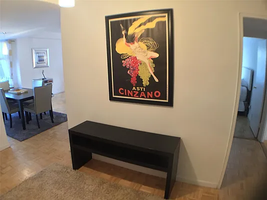 Rented by Apartment Luxe Realty Group, Inc | media 48